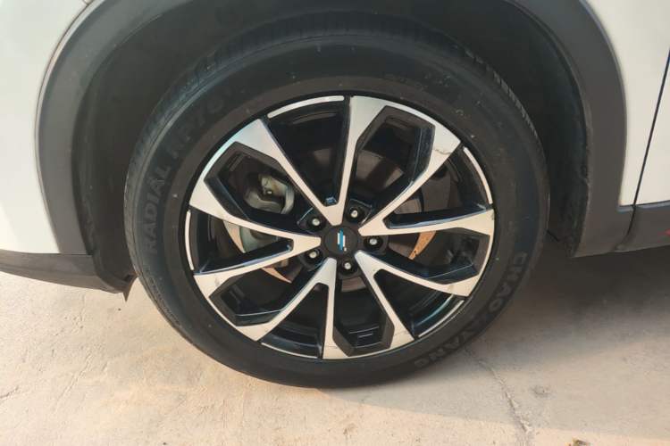Used CHANGAN OSHAN X7 PLUS 2023 Enjoy Edition 1.5T Automatic Prestige Model Left Front Wheel Hub