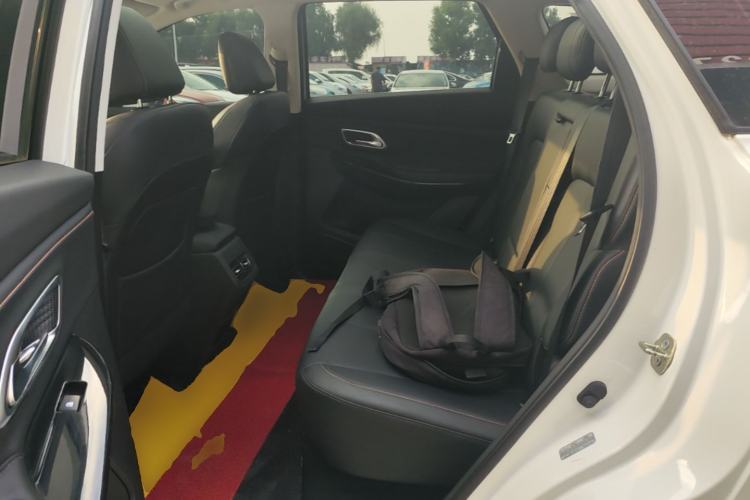 Used CHANGAN OSHAN X7 PLUS 2023 Enjoy Edition 1.5T Automatic Prestige Model Left Rear Seat