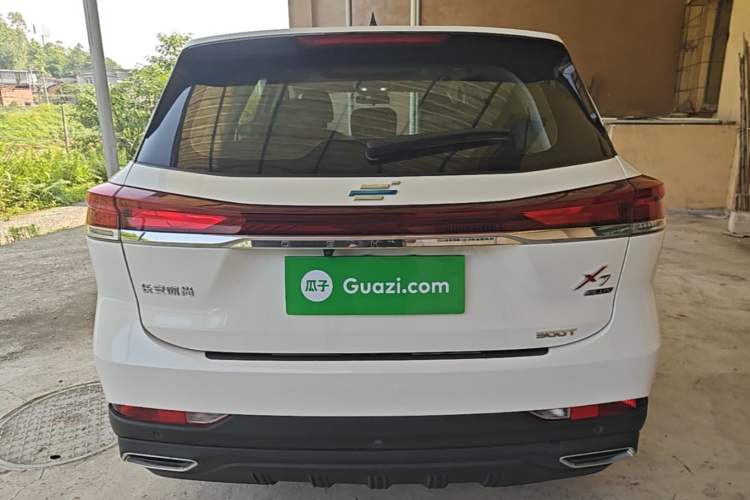 Used CHANGAN OSHAN X7 PLUS 2023 Enjoy Edition 1.5T Automatic Prestige 7-Seater Rear