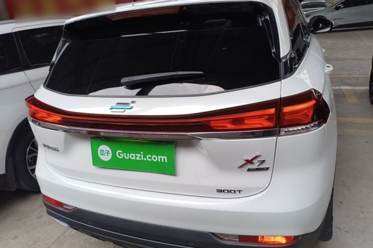 Used CHANGAN OSHAN X7 PLUS 2023 Enjoy Edition 1.5T Automatic Pilot Model 7 Seats Rear
