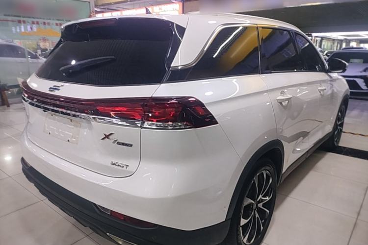 Used CHANGAN OSHAN X7 PLUS 2023 Enjoy Edition 1.5T Automatic Pilot Model 7 Seats Rear Right 45 Deg