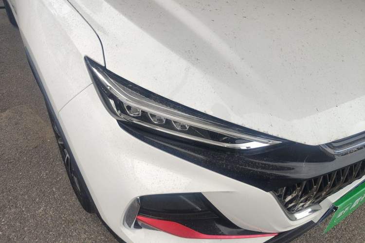 Used CHANGAN OSHAN X7 PLUS 2023 Enjoy Edition 1.5T Automatic Smart Edition 7-Seater Right Front Headlight