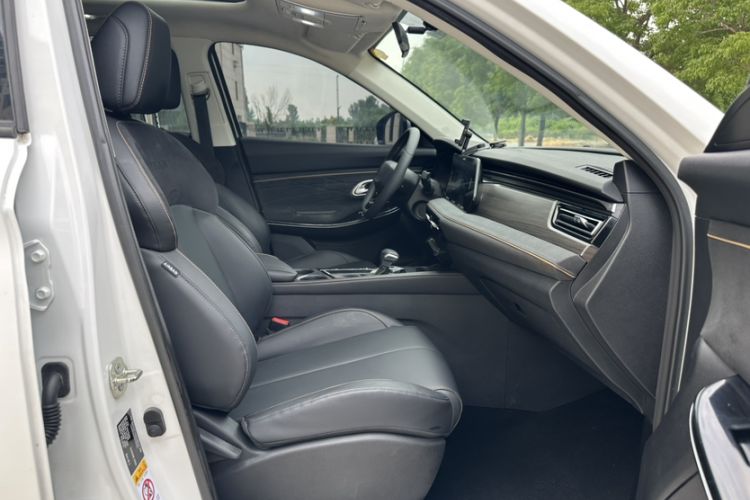 Used CHANGAN OSHAN X7 PLUS 2023 Enjoy Edition 1.5T Automatic Prestige Model Right Front Seat