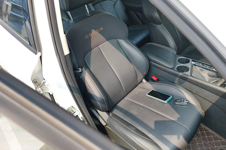 Used CHANGAN OSHAN X7 PLUS 2023 Enjoy Edition 1.5T Automatic Prestige 7-Seater Right Front Seat