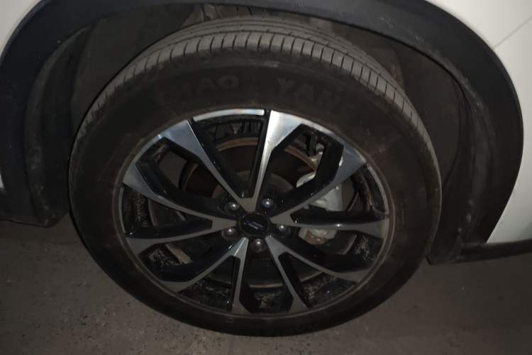 Used CHANGAN OSHAN X7 PLUS 2023 Enjoy Edition 1.5T Automatic Prestige Model Right Front Wheel Hub