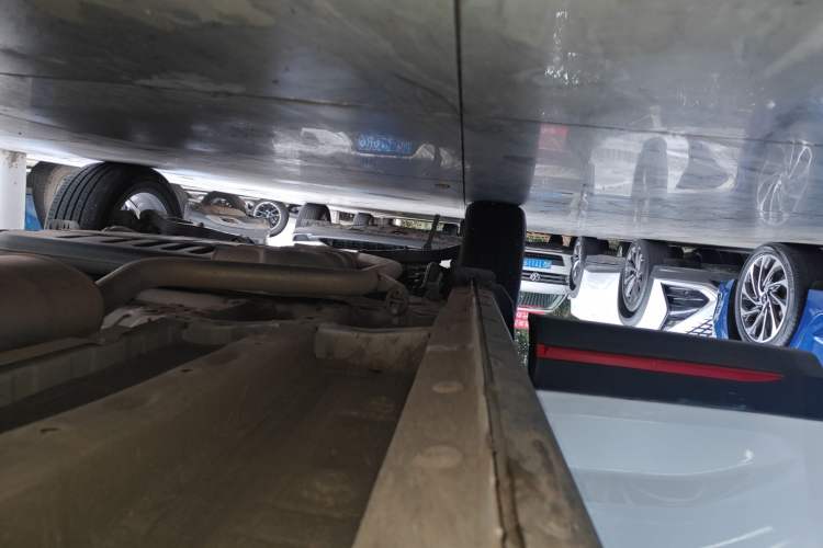 Used CHANGAN OSHAN X7 PLUS 2023 Enjoy Edition 1.5T Automatic Prestige Model Right Side Sill