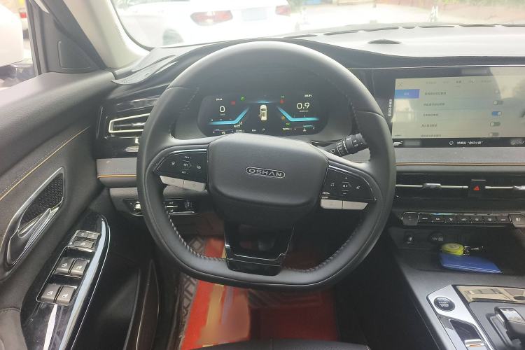 Used CHANGAN OSHAN X7 PLUS 2023 Enjoy Edition 1.5T Automatic Navigation Model Steering Wheel