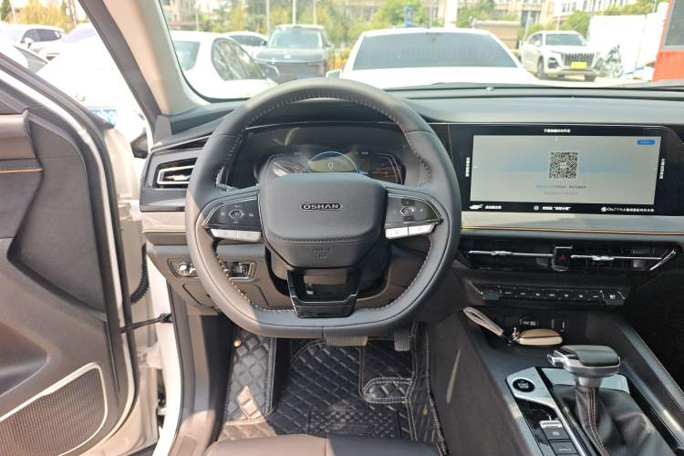 Used CHANGAN OSHAN X7 PLUS 2023 Enjoy Edition 1.5T Automatic Prestige 7-Seater Steering Wheel