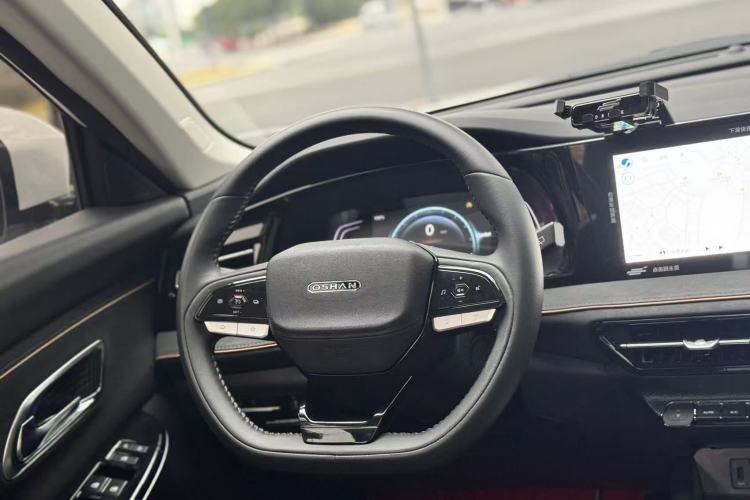 Used CHANGAN OSHAN X7 PLUS 2023 Enjoy Edition 1.5T Automatic Prestige 7-Seater Steering Wheel