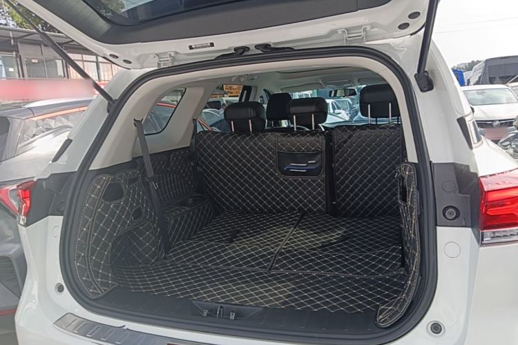 Used CHANGAN OSHAN X7 PLUS 2023 Enjoy Edition 1.5T Automatic Smart Edition 7-Seater Trunk