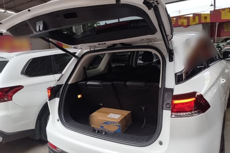 Used CHANGAN OSHAN X7 PLUS 2023 Enjoy Edition 1.5T Automatic Pilot Model 7 Seats Trunk