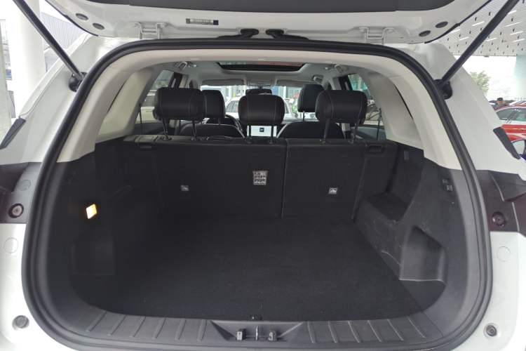 Used CHANGAN OSHAN X7 PLUS 2023 Enjoy Edition 1.5T Automatic Prestige Model Trunk