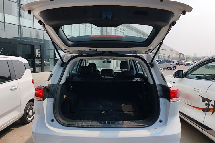 Used CHANGAN OSHAN X7 PLUS 2023 Enjoy Edition 1.5T Automatic Prestige 7-Seater Trunk