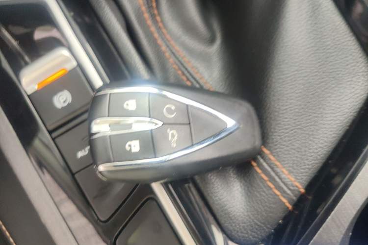 Used CHANGAN OSHAN X7 PLUS 2023 Enjoy Edition 1.5T Automatic Smart Edition 7-Seater Vehicle Key