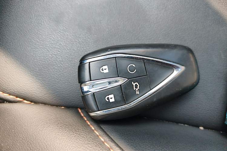 Used CHANGAN OSHAN X7 PLUS 2023 Enjoy Edition 1.5T Automatic Prestige 7-Seater Vehicle Key