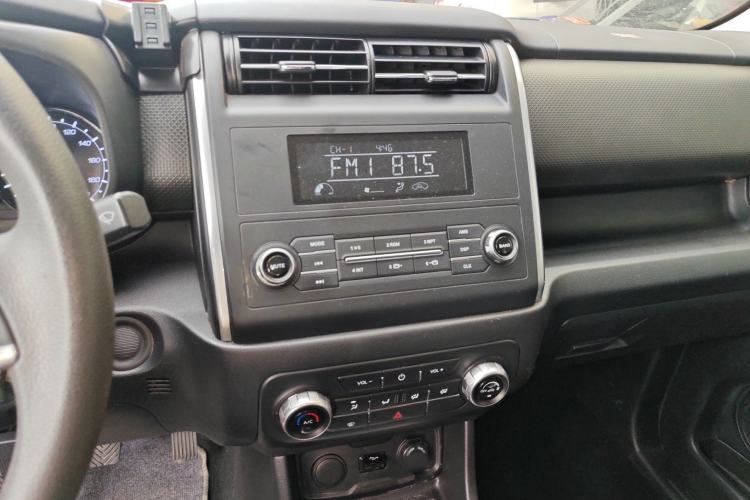 Used CHANGAN OSHAN X70A 2018 1.5L Manual Standard Edition Audio And AC Panel