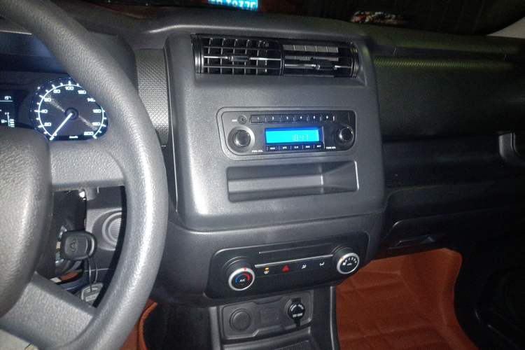 Used CHANGAN OSHAN X70A 2018 1.5L Manual Standard Edition Audio And AC Panel