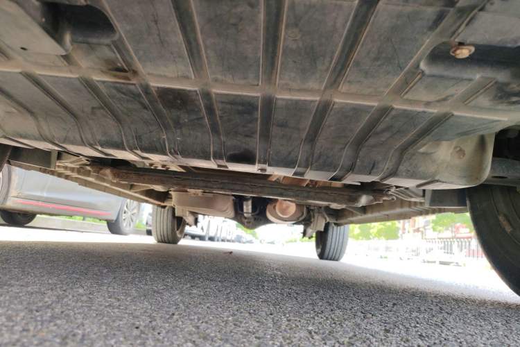 Used CHANGAN OSHAN X70A 2018 1.5L Manual Standard Edition Chassis Front