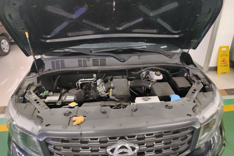Used CHANGAN OSHAN X70A 2018 1.5L Manual Base Version Engine Bay