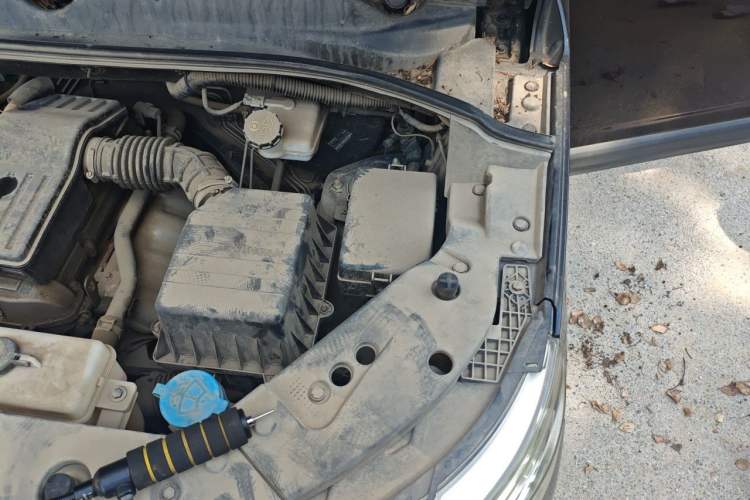 Used CHANGAN OSHAN X70A 2018 1.5L Manual Standard Edition Engine Bay Left