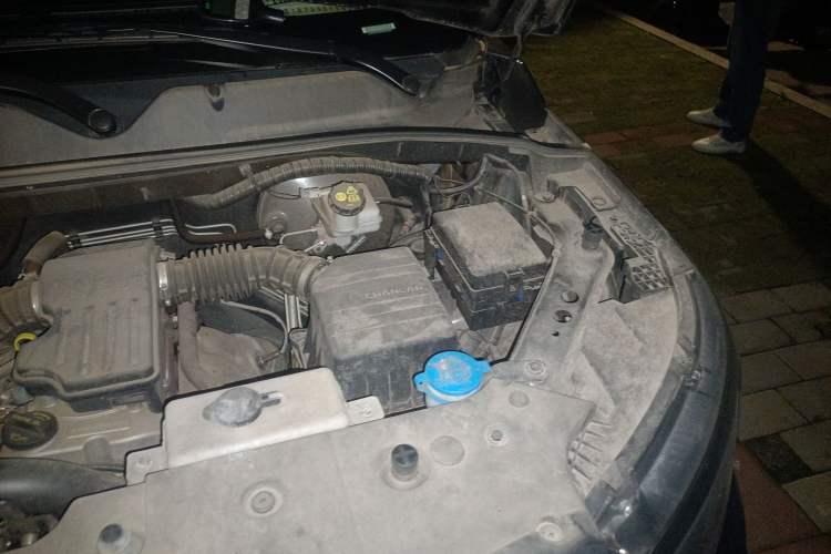 Used CHANGAN OSHAN X70A 2018 1.5L Manual Standard Edition Engine Bay Left