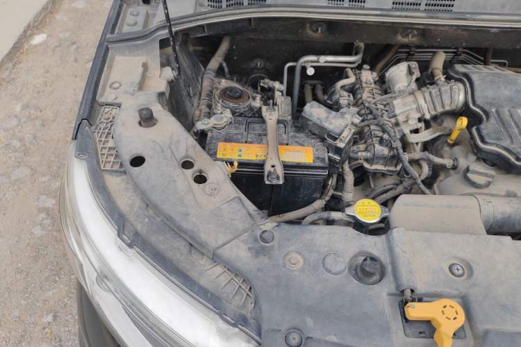 Used CHANGAN OSHAN X70A 2018 1.5L Manual Standard Edition Engine Bay Right