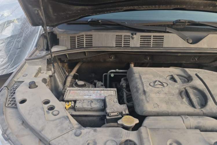 Used CHANGAN OSHAN X70A 2018 1.5L Manual Comfort Model Engine Bay Right