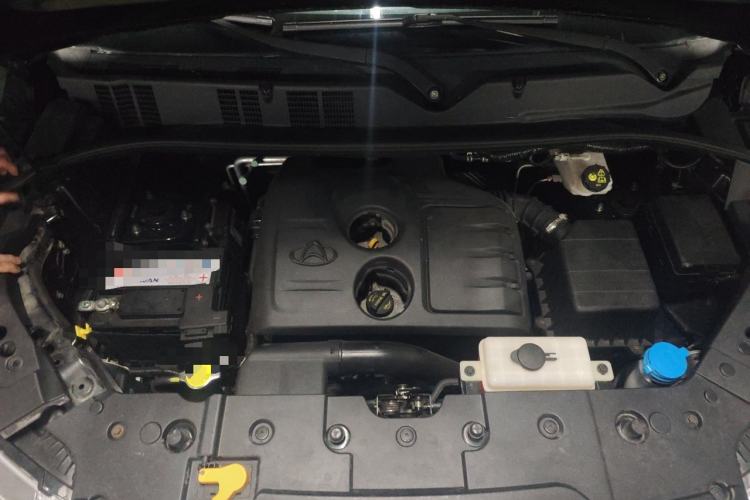Used CHANGAN OSHAN X70A 2018 1.5L Manual Luxury Model Engine Bay