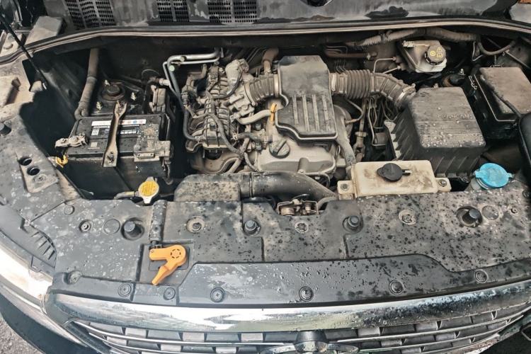 Used CHANGAN OSHAN X70A 2018 1.5L Manual Standard Edition Engine Bay