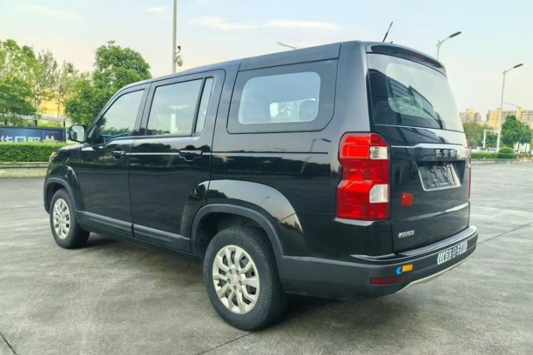 Used CHANGAN OSHAN X70A 2018 1.5L Manual Standard Edition Exterior 4
