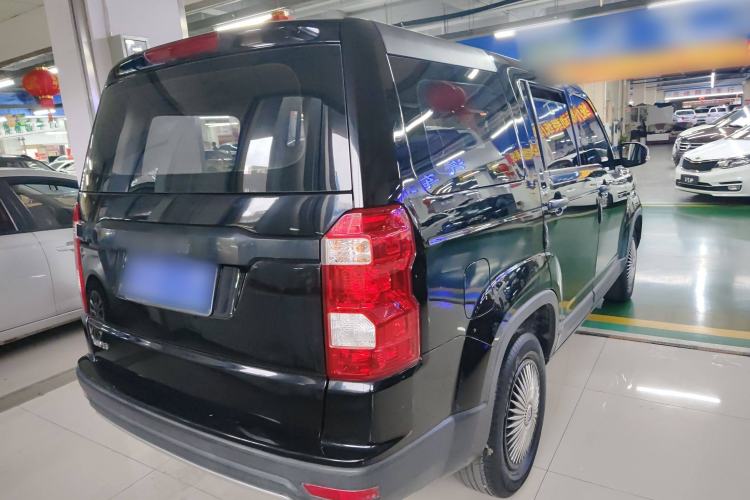 Used CHANGAN OSHAN X70A 2018 1.5L Manual Base Version Exterior 5
