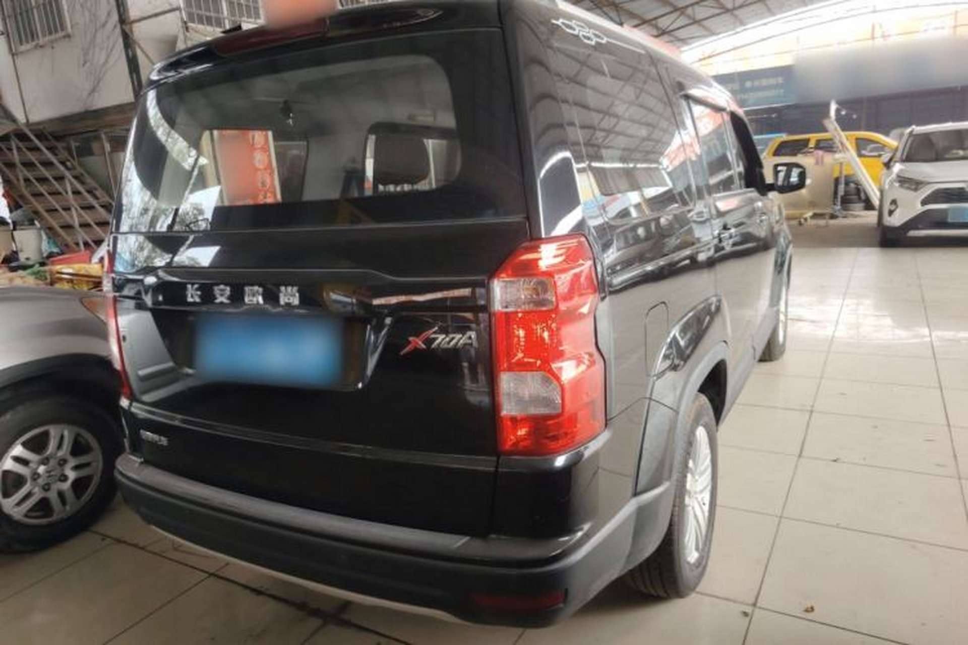 Used CHANGAN OSHAN X70A 2018 1.5L Manual Comfort Model Exterior 5