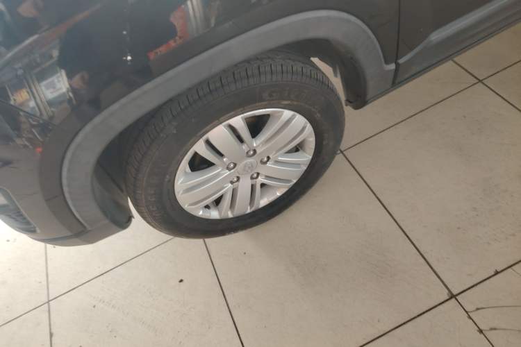 Used CHANGAN OSHAN X70A 2018 1.5L Manual Comfort Model Exterior 7