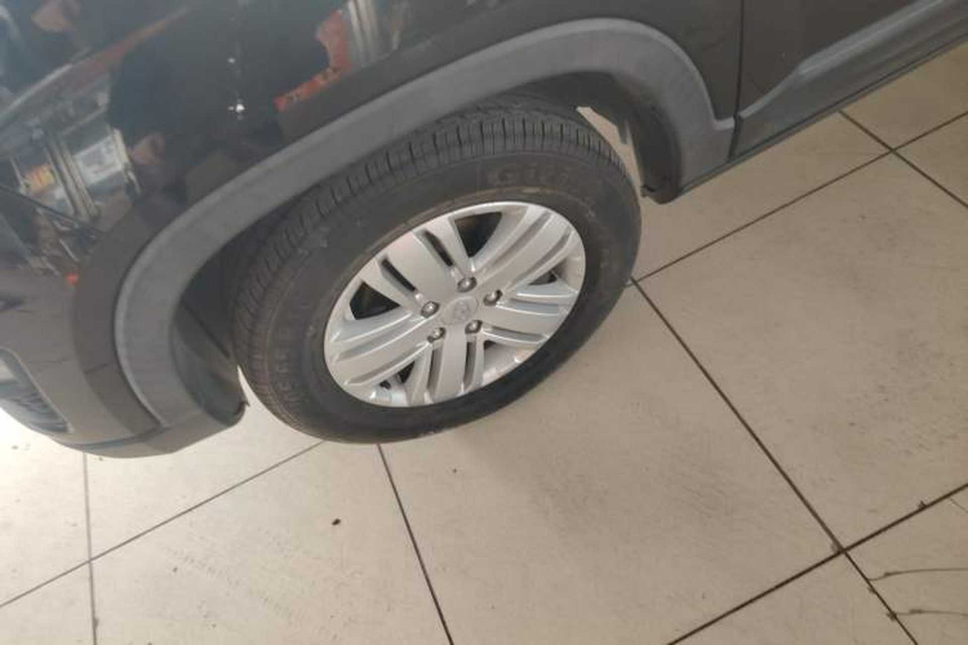 Used CHANGAN OSHAN X70A 2018 1.5L Manual Comfort Model Exterior 7