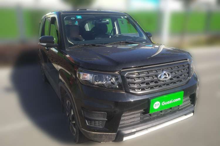 Used CHANGAN OSHAN X70A 2018 1.5L Manual Standard Edition Front Right 45 Deg