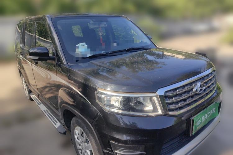 Used CHANGAN OSHAN X70A 2018 1.5L Manual Standard Edition Front Right 45 Deg