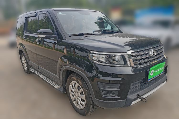 Used CHANGAN OSHAN X70A 2018 1.5L Manual Standard Edition Front Right 45 Deg