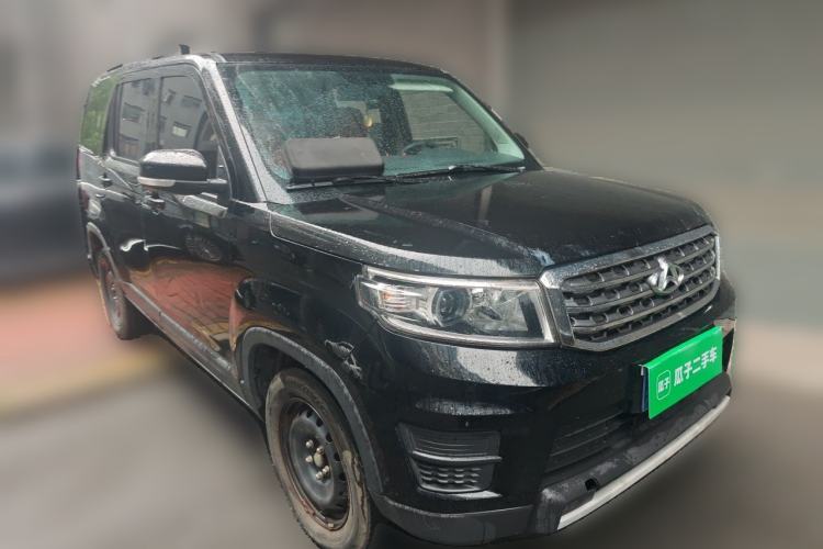 Used CHANGAN OSHAN X70A 2018 1.5L Manual Standard Edition Front Right 45 Deg