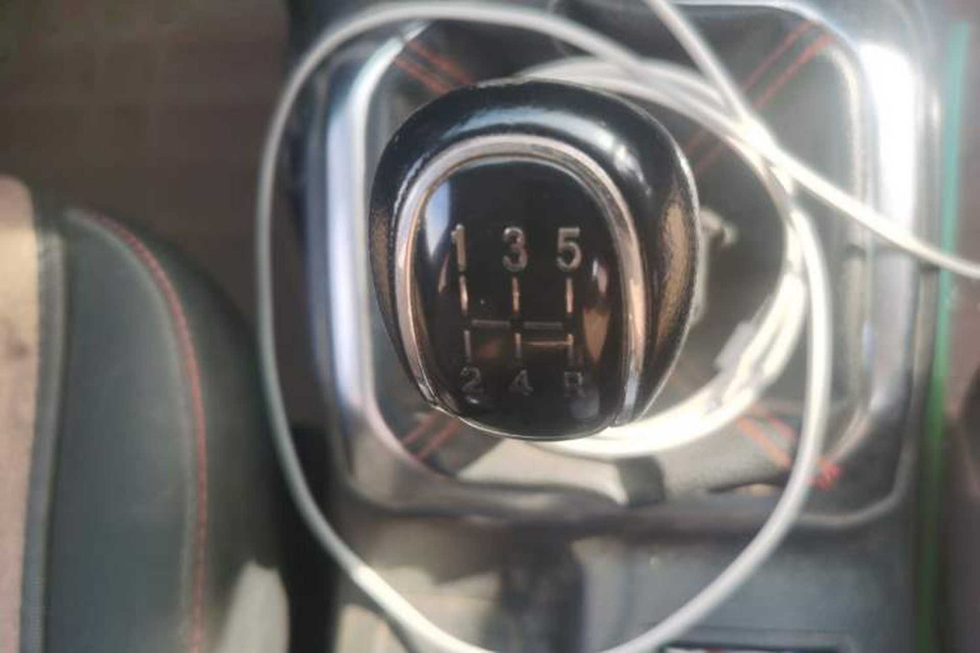 Used CHANGAN OSHAN X70A 2018 1.5L Manual Comfort Model Gear Lever