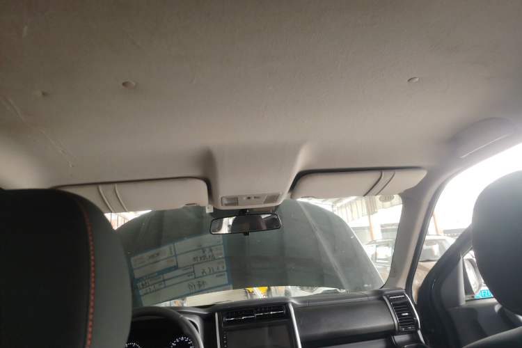 Used CHANGAN OSHAN X70A 2018 1.5L Manual Comfort Model Headliner