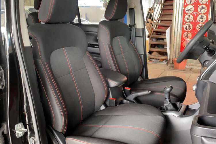 Used CHANGAN OSHAN X70A 2018 1.5L Manual Comfort Model Interior 4