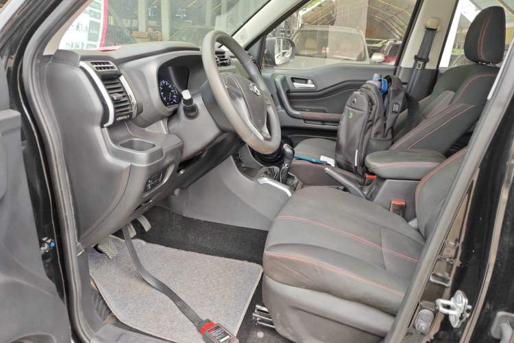 Used CHANGAN OSHAN X70A 2018 1.5L Manual Standard Edition Left Front Seat
