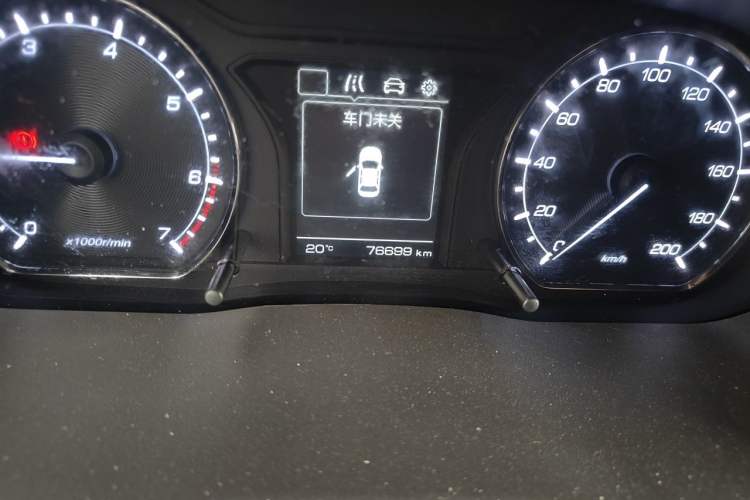 Used CHANGAN OSHAN X70A 2018 1.5L Manual Luxury Model Odometer Close Up