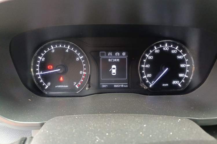 Used CHANGAN OSHAN X70A 2018 1.5L Manual Luxury Model Odometer Close Up