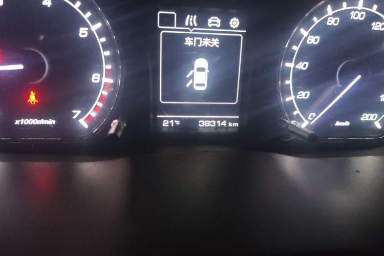 Used CHANGAN OSHAN X70A 2018 1.5L Manual Luxury Model Odometer Close Up