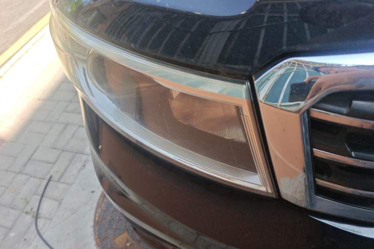 Used CHANGAN OSHAN X70A 2018 1.5L Manual Luxury Model Right Front Headlight