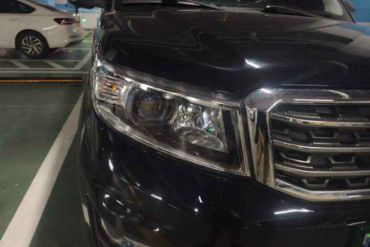 Used CHANGAN OSHAN X70A 2018 1.5L Manual Luxury Model Right Front Headlight