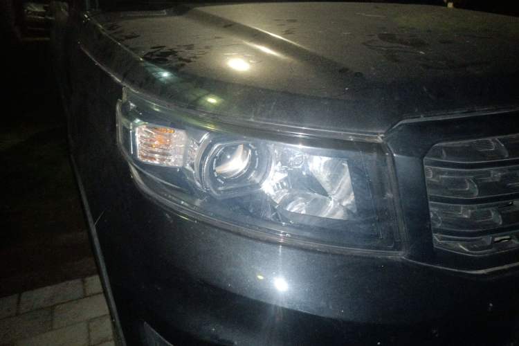 Used CHANGAN OSHAN X70A 2018 1.5L Manual Standard Edition Right Front Headlight