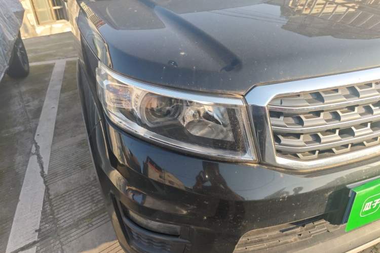 Used CHANGAN OSHAN X70A 2018 1.5L Manual Comfort Model Right Front Headlight