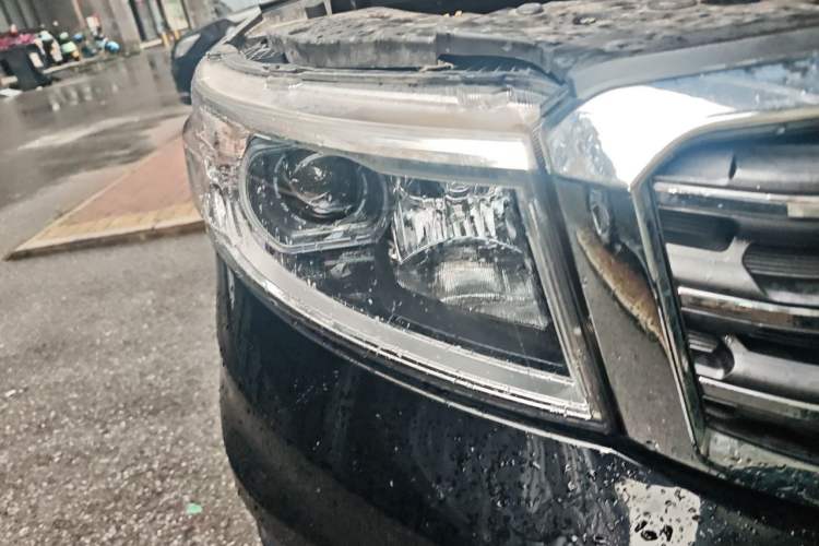 Used CHANGAN OSHAN X70A 2018 1.5L Manual Standard Edition Right Front Headlight